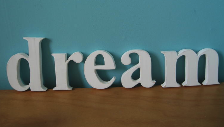 "__Mrs.Dream__".
